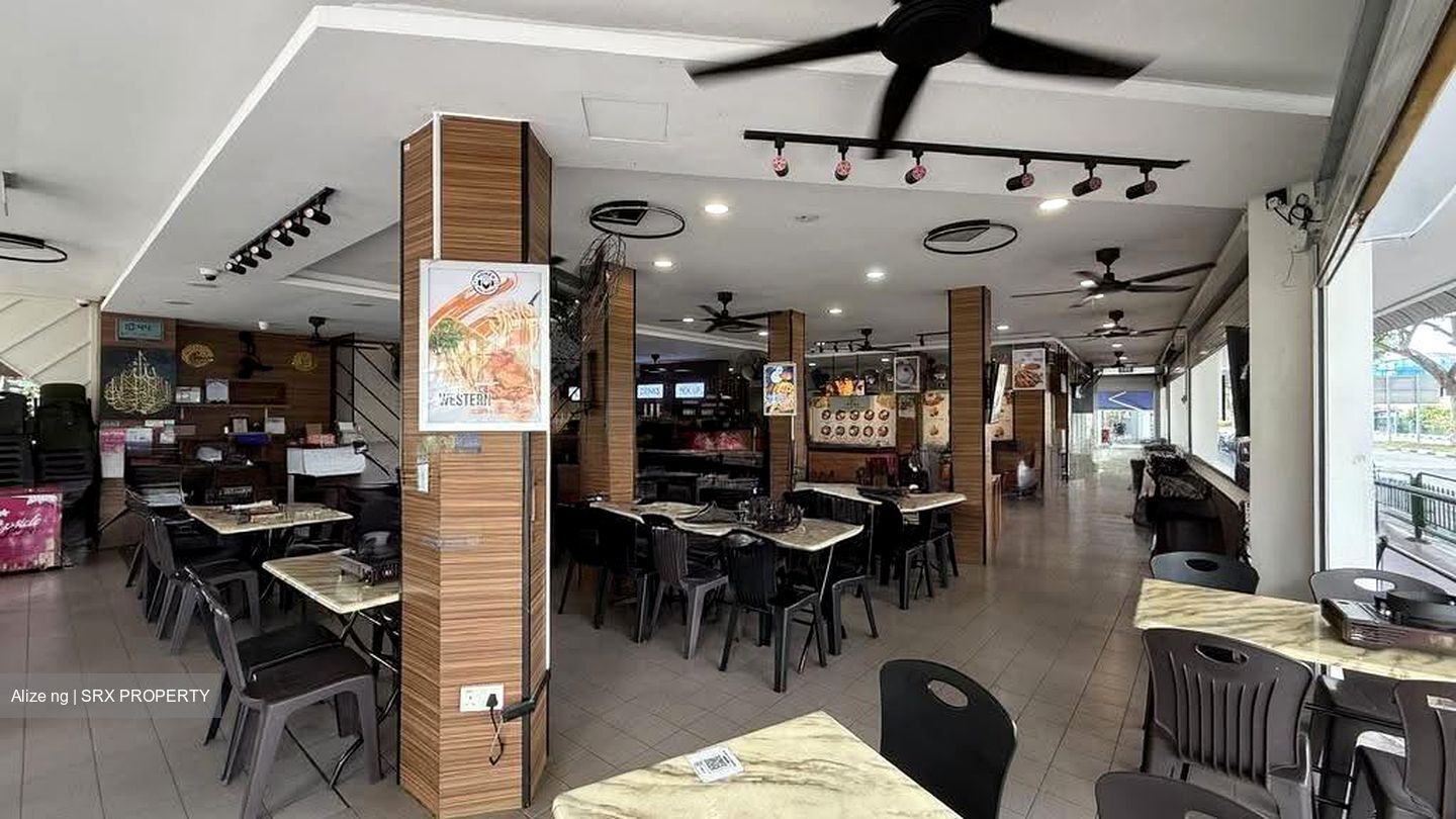 Changi Road (D14), Shop House #607435401